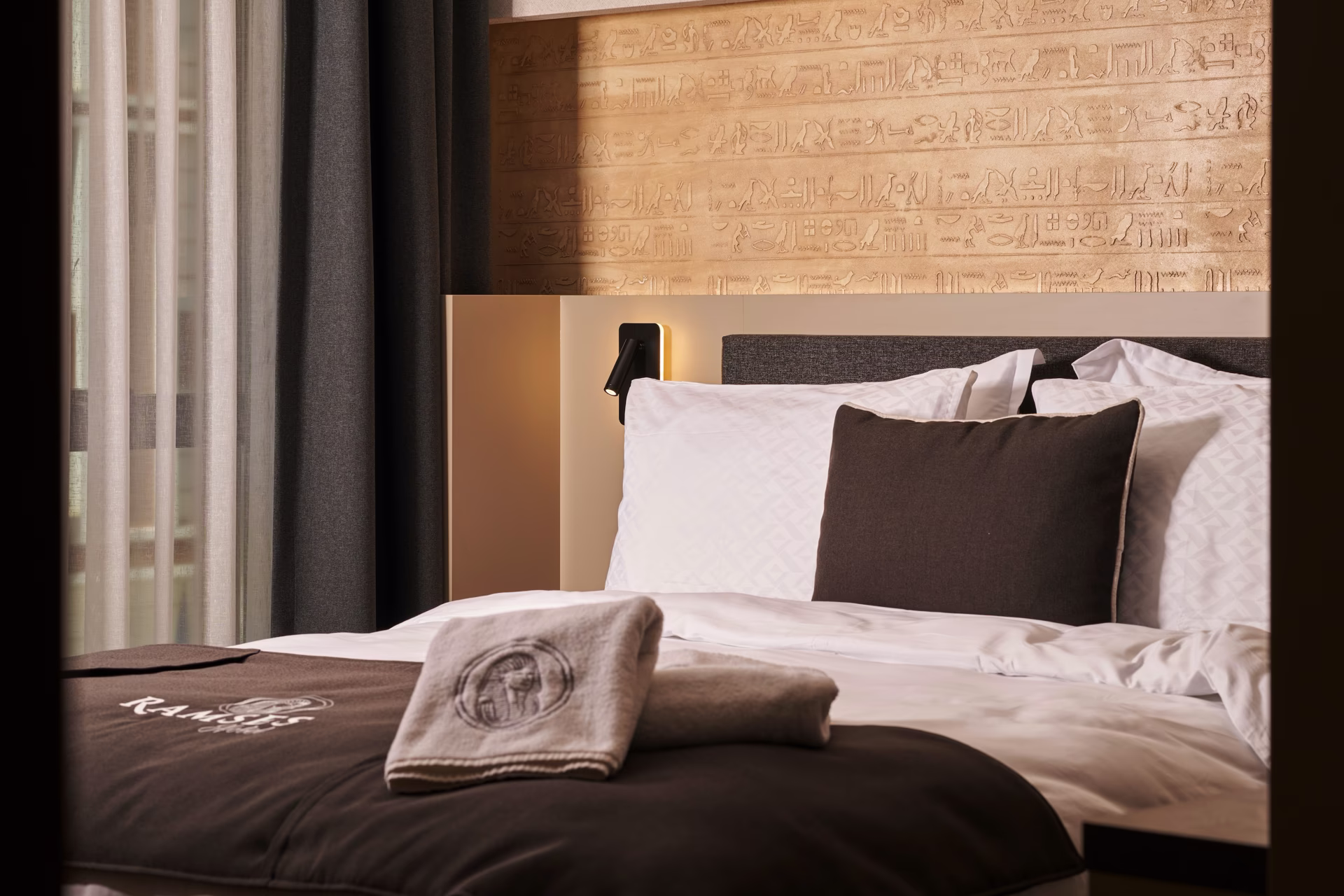 ramses-hotel-izmir-cift-kisilik-oda-33